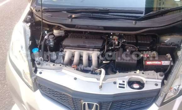 Buy Used Honda Fit Silver Car in Beitbridge in Matabeleland South Buy Used Honda Fit Silver Car in Beitbridge in Matabeleland South