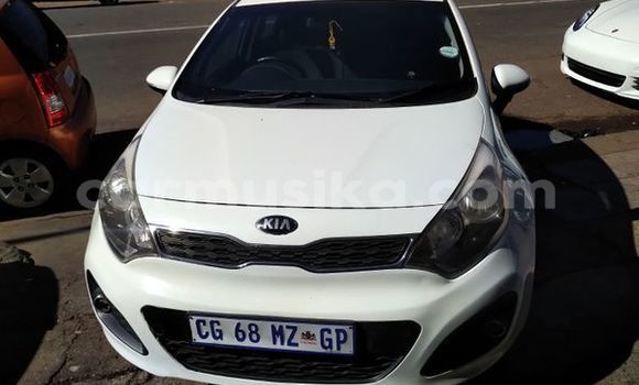Buy Used Kia Rio White Car in Harare in Harare
