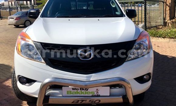 Acheter Occasion Voiture Mazda BT-50 Blanc à Beitbridge, Matabeleland South Acheter Occasion Voiture Mazda BT-50 Blanc à Beitbridge, Matabeleland South