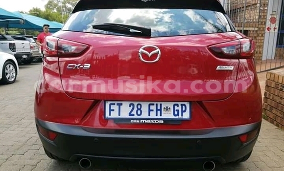 Nunua Ilio tumika Mazda 3 Nyekundu Gari ndani ya Beitbridge nchini Matabeleland Kusini