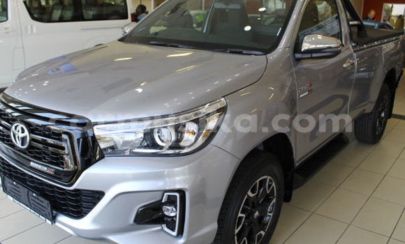 Tenga Tsaru Toyota Hilux Zvimwe Mota in Beitbridge in Matabeleland South Tenga Tsaru Toyota Hilux Zvimwe Mota in Beitbridge in Matabeleland South