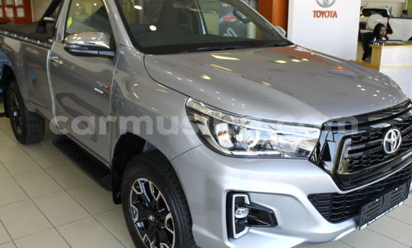 Tenga Tsaru Toyota Hilux Zvimwe Mota in Beitbridge in Matabeleland South Tenga Tsaru Toyota Hilux Zvimwe Mota in Beitbridge in Matabeleland South
