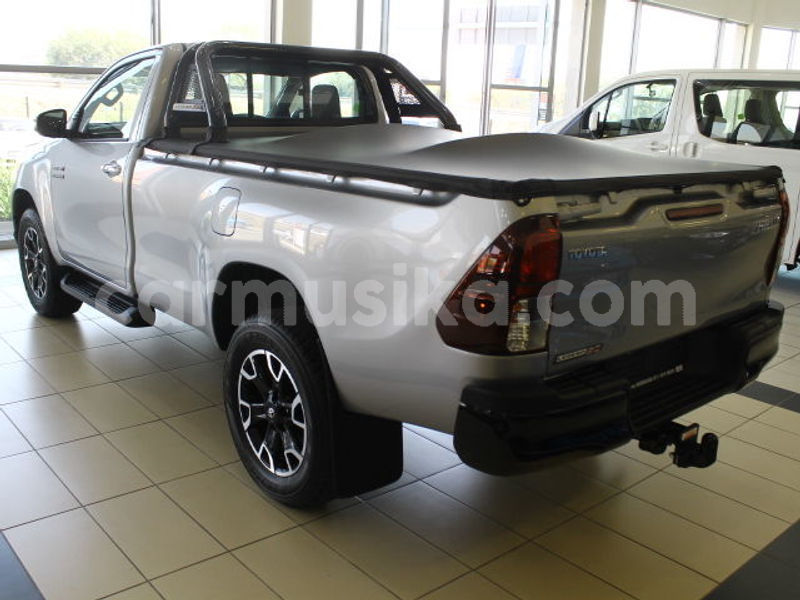 Big with watermark toyota hilux matabeleland south beitbridge 14827