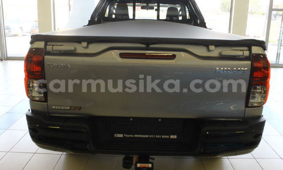 Tenga Tsaru Toyota Hilux Zvimwe Mota in Beitbridge in Matabeleland South Tenga Tsaru Toyota Hilux Zvimwe Mota in Beitbridge in Matabeleland South