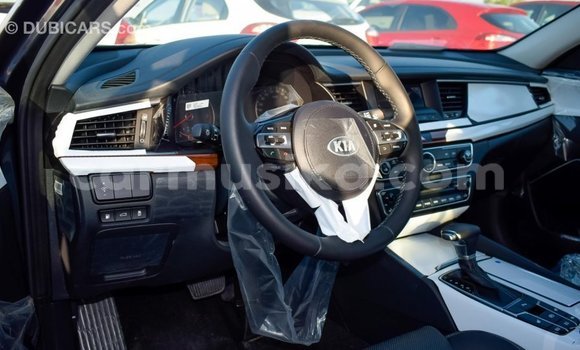 Acheter Import Voiture Kia Cadenza Autre à Import - Dubai, Harare Acheter Import Voiture Kia Cadenza Autre à Import - Dubai, Harare