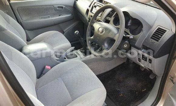 Tenga Tsaru Toyota Hilux Zvimwe Mota in Beitbridge in Matabeleland South Tenga Tsaru Toyota Hilux Zvimwe Mota in Beitbridge in Matabeleland South