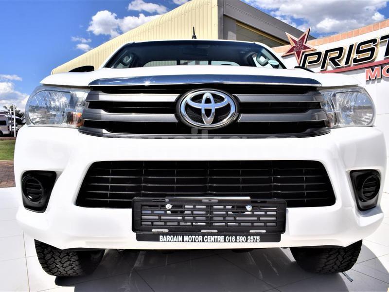 Big with watermark toyota hilux matabeleland south beitbridge 14829