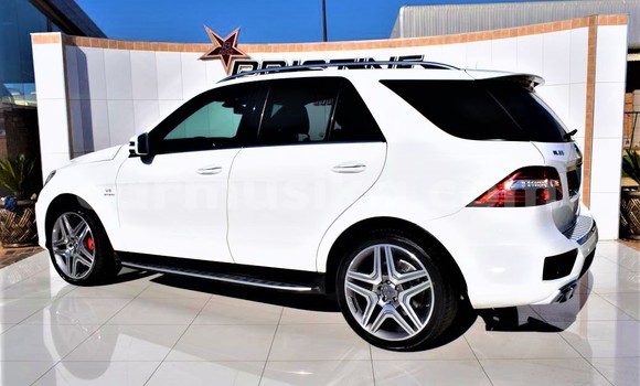 Buy Used Mercedes‒Benz ML–Class White Car in Beitbridge in Matabeleland South Buy Used Mercedes‒Benz ML–Class White Car in Beitbridge in Matabeleland South