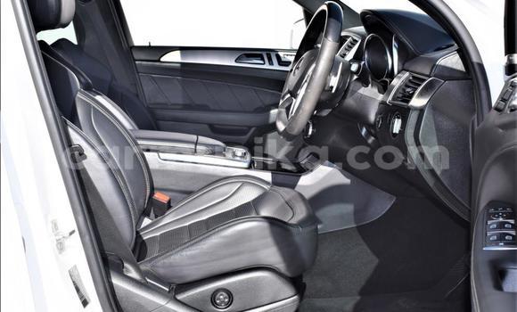 Buy Used Mercedes‒Benz ML–Class White Car in Beitbridge in Matabeleland South Buy Used Mercedes‒Benz ML–Class White Car in Beitbridge in Matabeleland South