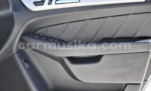 Buy Used Mercedes‒Benz ML–Class White Car in Beitbridge in Matabeleland South Buy Used Mercedes‒Benz ML–Class White Car in Beitbridge in Matabeleland South