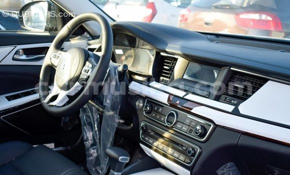 Acheter Import Voiture Kia Cadenza Autre à Import - Dubai, Harare Acheter Import Voiture Kia Cadenza Autre à Import - Dubai, Harare