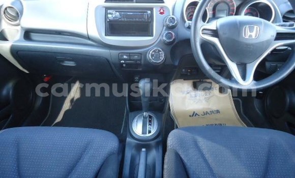 Buy Used Honda Fit Blue Car in Beitbridge in Matabeleland South Buy Used Honda Fit Blue Car in Beitbridge in Matabeleland South