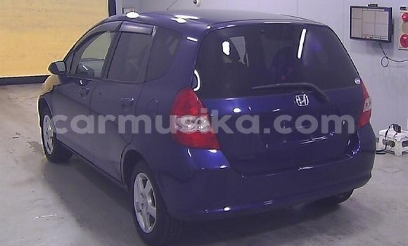 Buy Used Honda Fit Blue Car in Beitbridge in Matabeleland South Buy Used Honda Fit Blue Car in Beitbridge in Matabeleland South