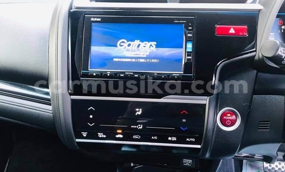 Buy Used Honda Fit Blue Car in Beitbridge in Matabeleland South Buy Used Honda Fit Blue Car in Beitbridge in Matabeleland South