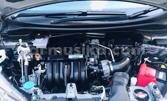 Buy Used Honda Fit Blue Car in Beitbridge in Matabeleland South Buy Used Honda Fit Blue Car in Beitbridge in Matabeleland South