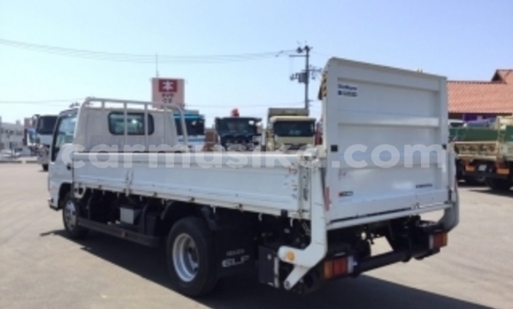 Buy Used Isuzu Elf White Truck in Beitbridge in Matabeleland South Buy Used Isuzu Elf White Truck in Beitbridge in Matabeleland South