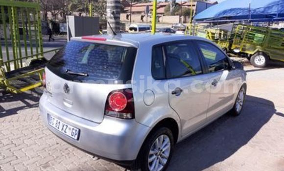 Nunua Ilio tumika Volkswagen Polo Fedha Gari ndani ya Beitbridge nchini Matabeleland Kusini