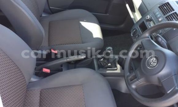 Acheter Occasion Voiture Volkswagen Polo Gris à Beitbridge, Matabeleland South Acheter Occasion Voiture Volkswagen Polo Gris à Beitbridge, Matabeleland South