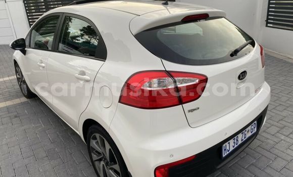 Buy Used Kia Rio White Car in Beitbridge in Matabeleland South Buy Used Kia Rio White Car in Beitbridge in Matabeleland South