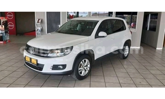 Acheter Occasion Voiture Volkswagen Caddy Blanc à Beitbridge, Matabeleland South Acheter Occasion Voiture Volkswagen Caddy Blanc à Beitbridge, Matabeleland South