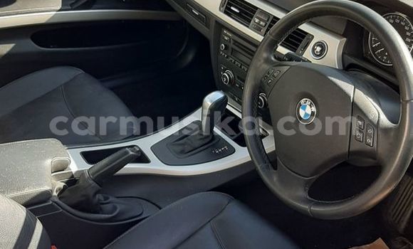 Tenga Tsaru BMW 3–Series Sirivha Mota in Bulawayo in Bulawayo Tenga Tsaru BMW 3–Series Sirivha Mota in Bulawayo in Bulawayo