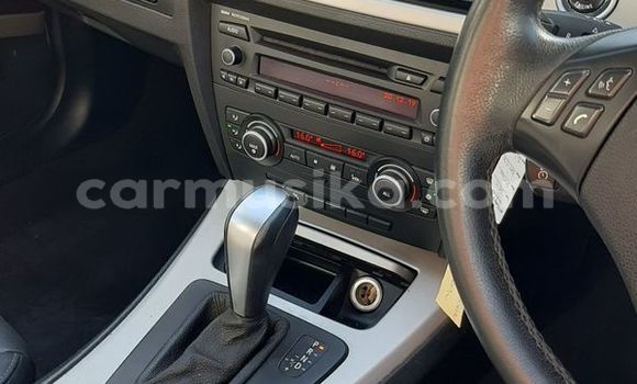 Tenga Tsaru BMW 3–Series Sirivha Mota in Bulawayo in Bulawayo Tenga Tsaru BMW 3–Series Sirivha Mota in Bulawayo in Bulawayo