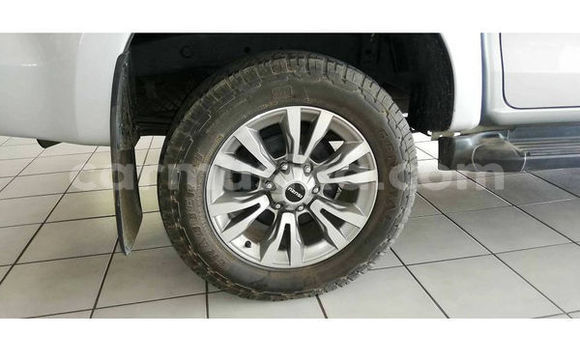 Tenga Tsaru Isuzu KB Sirivha Mota in Gweru in Midlands Tenga Tsaru Isuzu KB Sirivha Mota in Gweru in Midlands