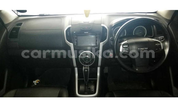 Tenga Tsaru Isuzu KB Sirivha Mota in Gweru in Midlands Tenga Tsaru Isuzu KB Sirivha Mota in Gweru in Midlands