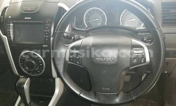 Tenga Tsaru Isuzu KB Sirivha Mota in Gweru in Midlands Tenga Tsaru Isuzu KB Sirivha Mota in Gweru in Midlands