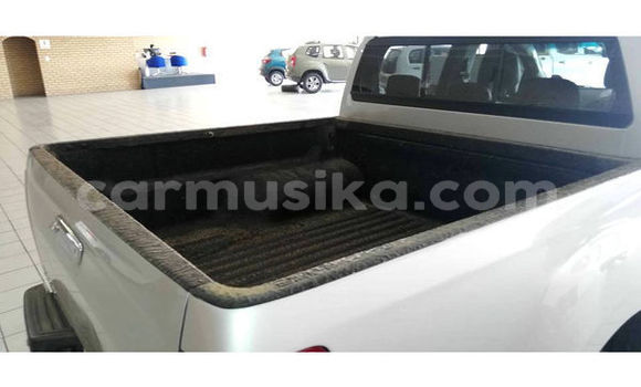 Tenga Tsaru Isuzu KB Sirivha Mota in Gweru in Midlands Tenga Tsaru Isuzu KB Sirivha Mota in Gweru in Midlands