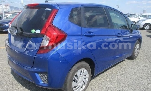 Tenga Tsaru Honda Fit Shuttle Bhuruu Mota in Beitbridge in Matabeleland South Tenga Tsaru Honda Fit Shuttle Bhuruu Mota in Beitbridge in Matabeleland South