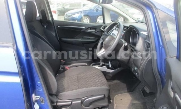 Tenga Tsaru Honda Fit Shuttle Bhuruu Mota in Beitbridge in Matabeleland South Tenga Tsaru Honda Fit Shuttle Bhuruu Mota in Beitbridge in Matabeleland South