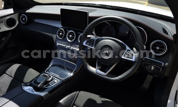 Tenga Tsaru Mercedes‒Benz C–Class Chena Mota in Beitbridge in Matabeleland South Tenga Tsaru Mercedes‒Benz C–Class Chena Mota in Beitbridge in Matabeleland South