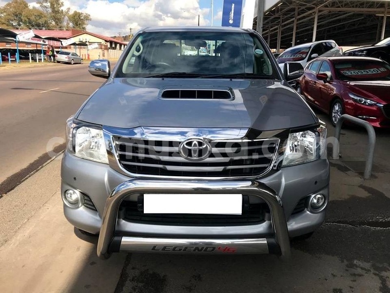 Big with watermark toyota hilux matabeleland south beitbridge 14860