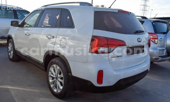 Acheter Import Voiture Kia Sorento Blanc à Import - Dubai, Harare Acheter Import Voiture Kia Sorento Blanc à Import - Dubai, Harare