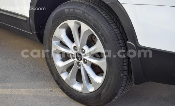 Nunua Imported Kia Sorento Nyeupe Gari ndani ya Import - Dubai nchini Harare