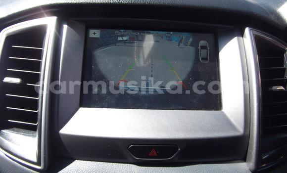 Buy Used Ford Everest White Car in Beitbridge in Matabeleland South Buy Used Ford Everest White Car in Beitbridge in Matabeleland South