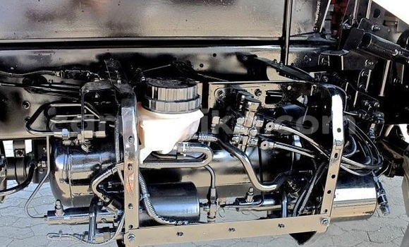 Tenga Tsaru Hino 300 Chena Rori in Beitbridge in Matabeleland South Tenga Tsaru Hino 300 Chena Rori in Beitbridge in Matabeleland South