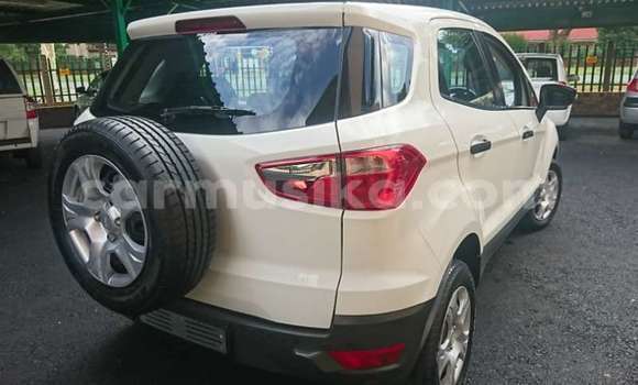 Buy Used Ford EcoSport White Car in Beitbridge in Matabeleland South