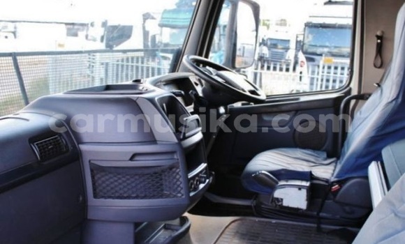 Nunua Ilio tumika Volvo F4 Nyeupe Lori ndani ya Beitbridge nchini Matabeleland Kusini Nunua Ilio tumika Volvo F4 Nyeupe Lori ndani ya Beitbridge nchini Matabeleland Kusini