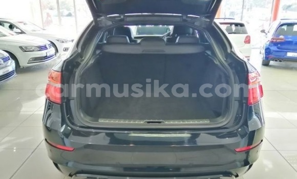 Nunua Ilio tumika BMW X6 M Nyeusi Gari ndani ya Beitbridge nchini Matabeleland Kusini Nunua Ilio tumika BMW X6 M Nyeusi Gari ndani ya Beitbridge nchini Matabeleland Kusini