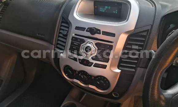 Acheter Occasion Voiture Ford Ranger Blanc à Beitbridge, Matabeleland South Acheter Occasion Voiture Ford Ranger Blanc à Beitbridge, Matabeleland South