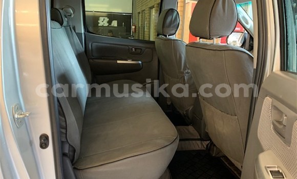 Tenga Tsaru Toyota Hilux Sirivha Mota in Beitbridge in Matabeleland South Tenga Tsaru Toyota Hilux Sirivha Mota in Beitbridge in Matabeleland South