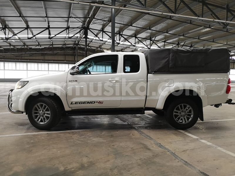 Big with watermark toyota hilux matabeleland south beitbridge 14877