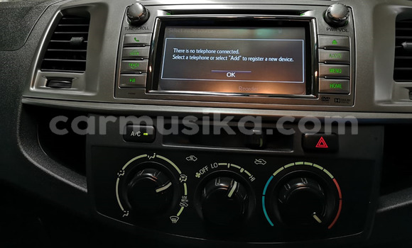 Tenga Tsaru Toyota Hilux Chena Mota in Beitbridge in Matabeleland South Tenga Tsaru Toyota Hilux Chena Mota in Beitbridge in Matabeleland South