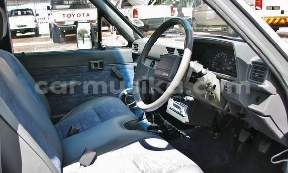 Tenga Tsaru Toyota Hilux Chena Mota in Beitbridge in Matabeleland South Tenga Tsaru Toyota Hilux Chena Mota in Beitbridge in Matabeleland South