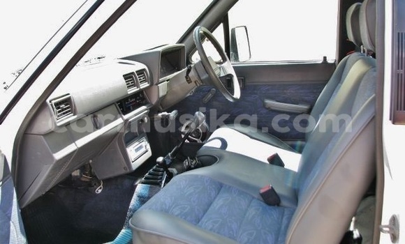 Tenga Tsaru Toyota Hilux Chena Mota in Beitbridge in Matabeleland South Tenga Tsaru Toyota Hilux Chena Mota in Beitbridge in Matabeleland South