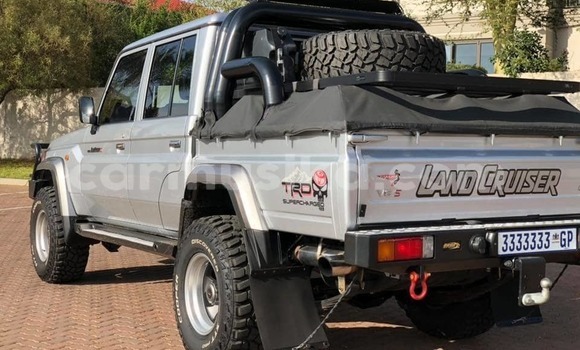 Buy Used Toyota Land Cruiser Silver Car in Harare in Harare Buy Used Toyota Land Cruiser Silver Car in Harare in Harare