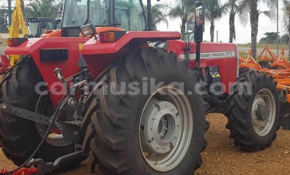 Buy Used Caterpillar 120 Red Truck in Harare in Harare Buy Used Caterpillar 120 Red Truck in Harare in Harare