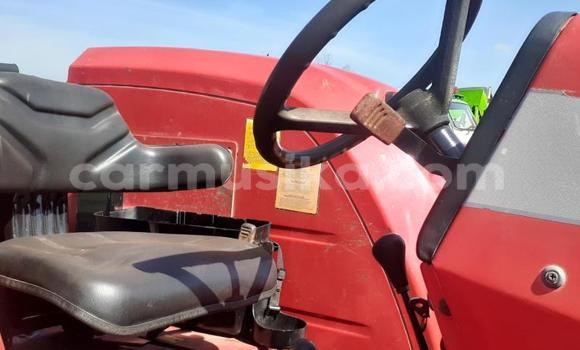 Tenga Tsaru Caterpillar 120 Tsvuku Rori in Beitbridge in Matabeleland South Tenga Tsaru Caterpillar 120 Tsvuku Rori in Beitbridge in Matabeleland South